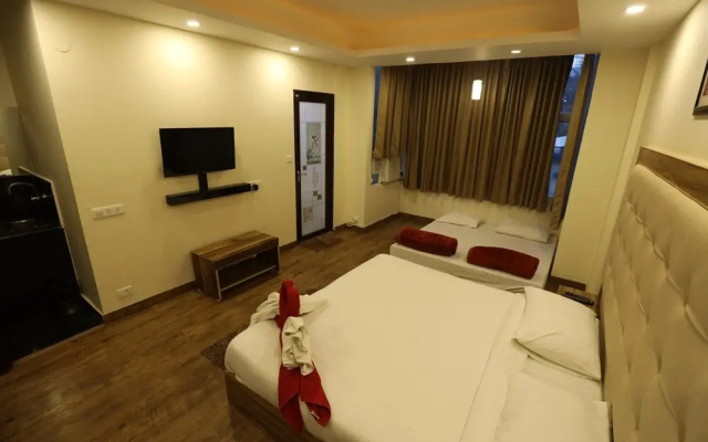 Avenue 18 Resort