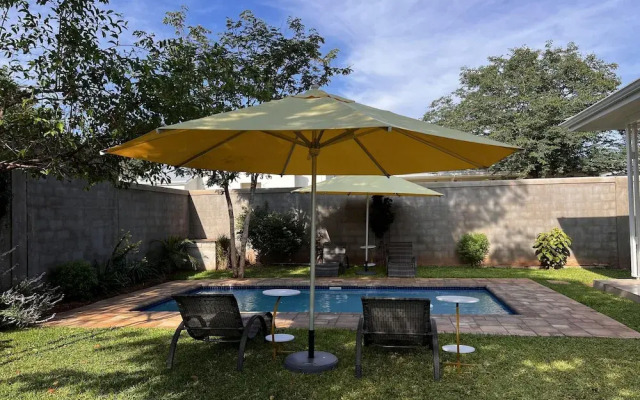 Victoria Falls Estate Villa - 2274