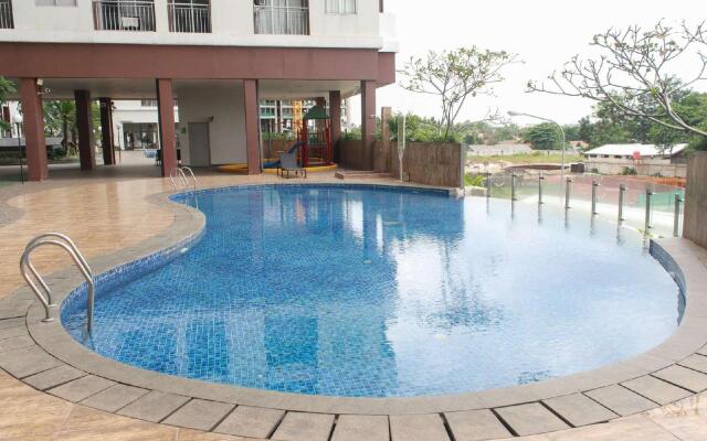 RedDoorz Apartment @ Serpong Green View