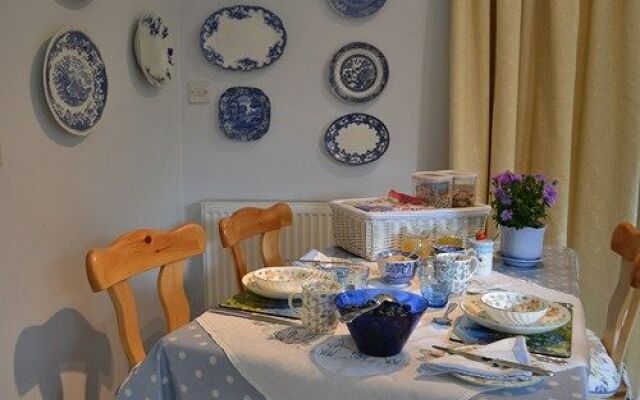 Woods End Bed  Breakfast