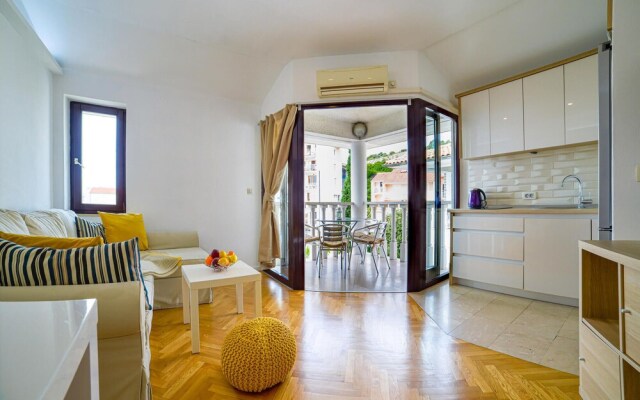 Beautiful Apartment in Primosten With Wifi and 1 Bedrooms