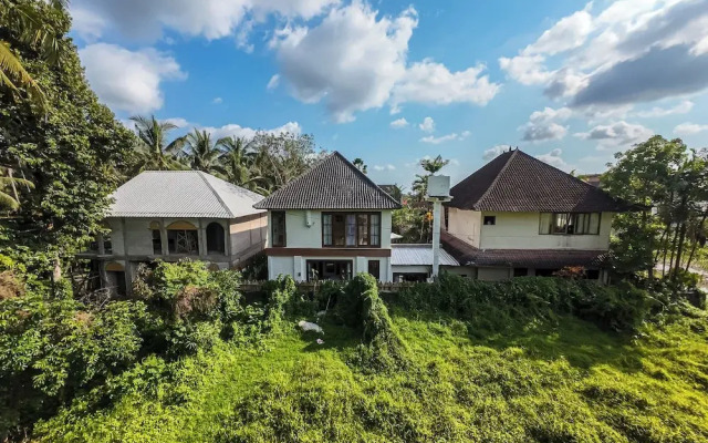 Tropical Tribe Villa by EVDEkimi Ubud - Longer Stay Extra Perks