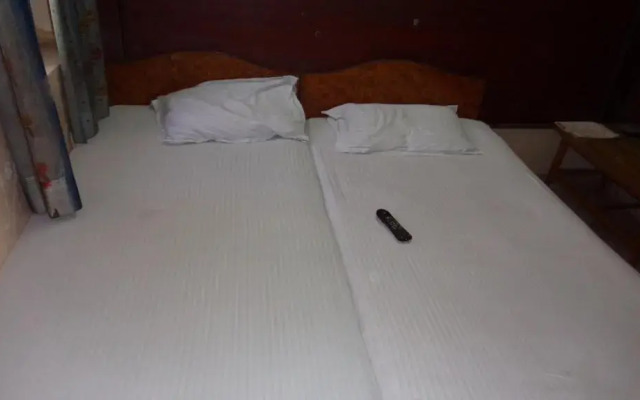 Hotel Classic 7 by OYO Rooms