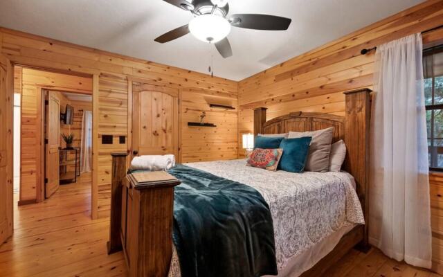 Cabin Creek Fire Pit Hot Tub