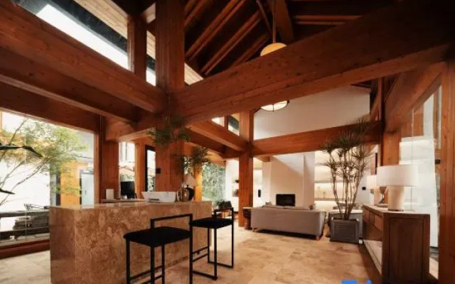 Lijiang Ruixi Xijianshu Yinluxury Fragrance Hotel