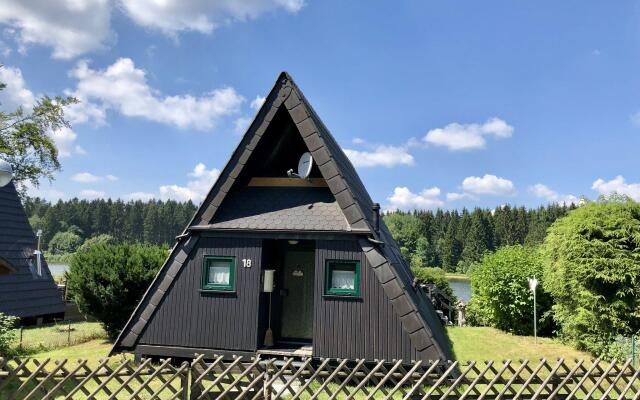 Wooden chalet with oven, in Oberharz near a lake