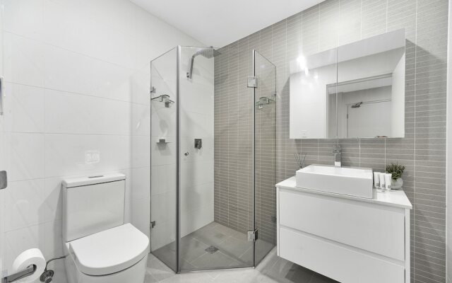 Elegant 2 Bedroom Terrace in Premium Condition