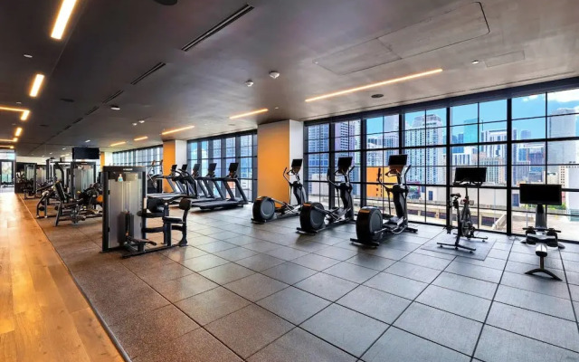 Luxury 49FL Condo with City Views