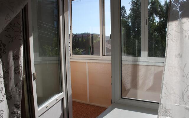 Апартаменты Светлана на проспекте Коммунистический 24