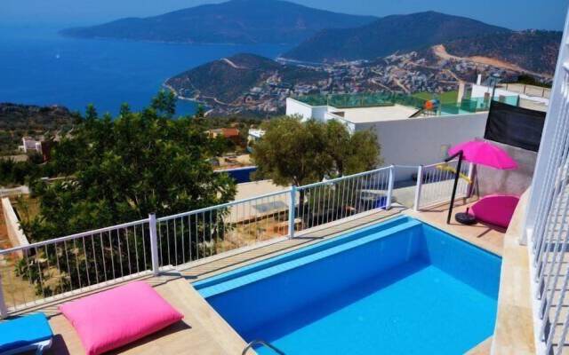 Kalkan 3 Bedrooms Villa Private Pool