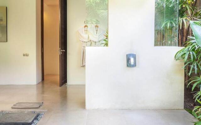 Villa Alice Dua by Villa Finder