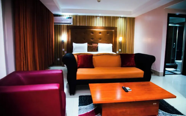 Golden Tulip Hotel PH-GTPH