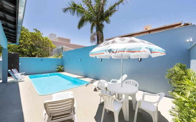 Casa Patta - 05 dormitórios, com piscina.