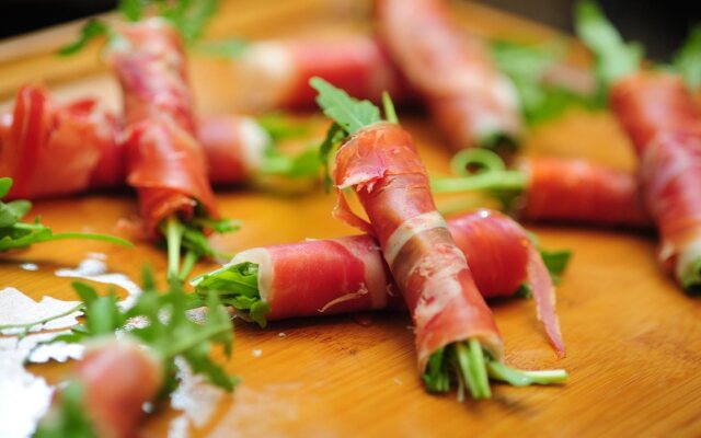 Four Points by Sheraton Shanghai, Daning