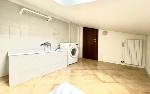 Large modern 2-storey house in the heart of Verona