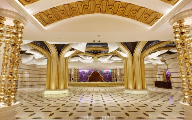 NagaWorld Hotel & Entertainment Complex