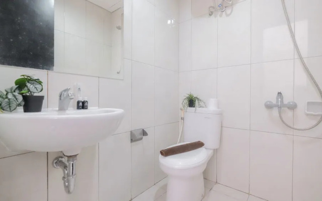 New Furnished And Elegant 2Br At Nifarro Park Apartment