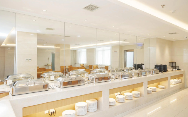 Ji Hotel (Xishao Gate Xian)