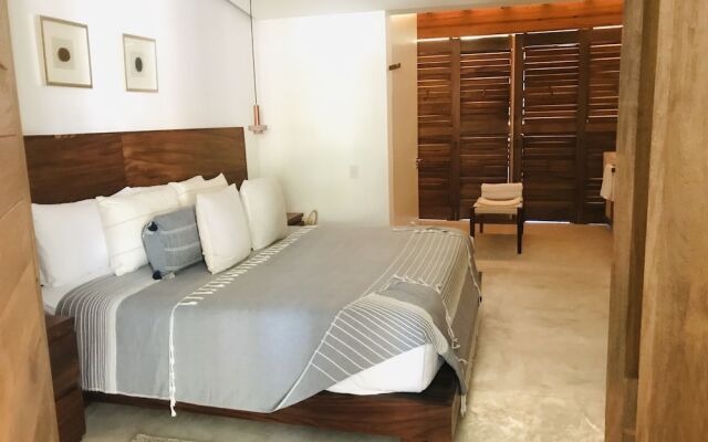 El Careyes Club & Residences