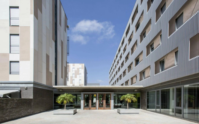 Residencia Universitaria Resa Damià Bonet - Campus Accomodation