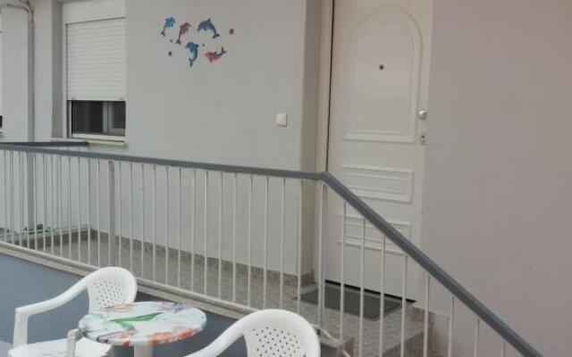 Roses Studio 2 & 3