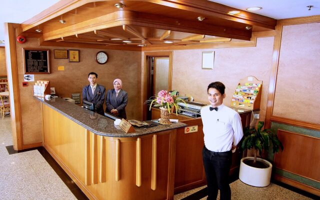 Hotel First Business Inn
