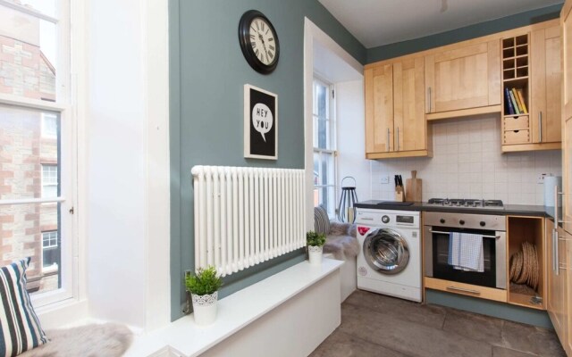 Spacious 4 Bedroom Apartment