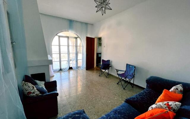 Sea View Spacious Private Villa in Lapta