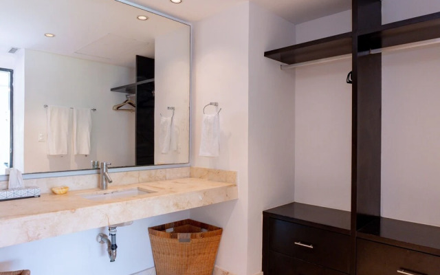 Elements Penthouse 19 3 Bedroom Condo by RedAwning