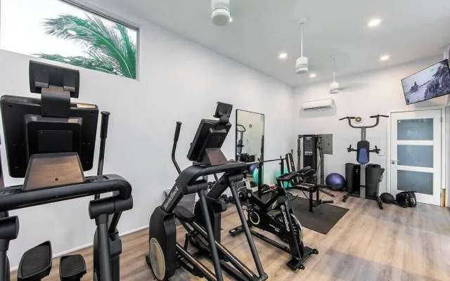 2bdr Beachside Vacation Villa, Hotel Amenities v6