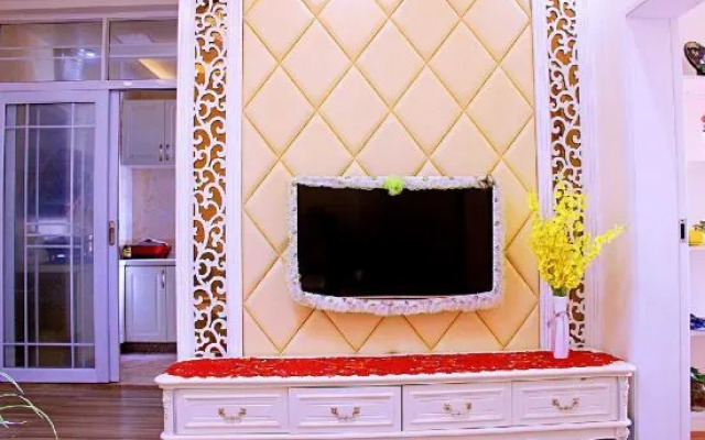 Beihai Lehaiju Family Apartment (Wanda Branch)
