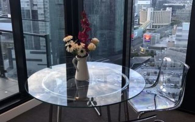 Southbank Platinum Tower Apartment