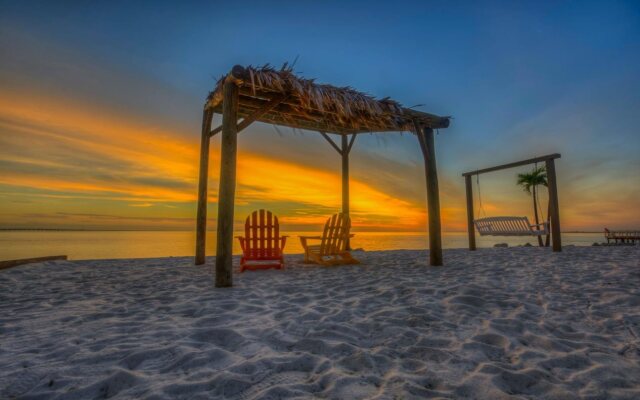 Sailport Waterfront Suites