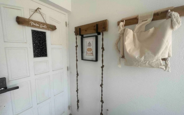 Palm Beach Vacaysuites - Palm Suite 100m2