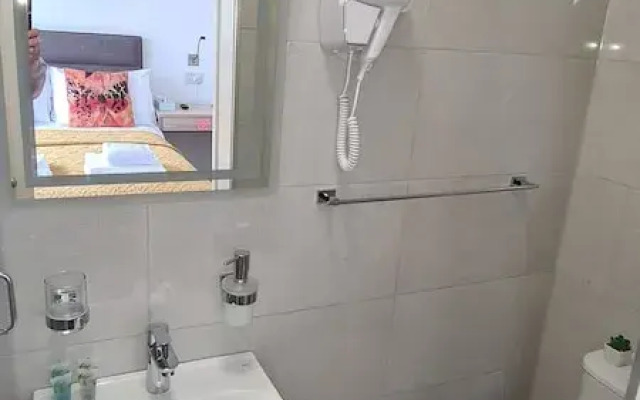 Torland Seafront Hotel