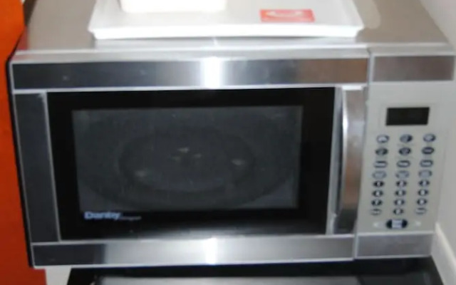 Econo Lodge Edmonton South