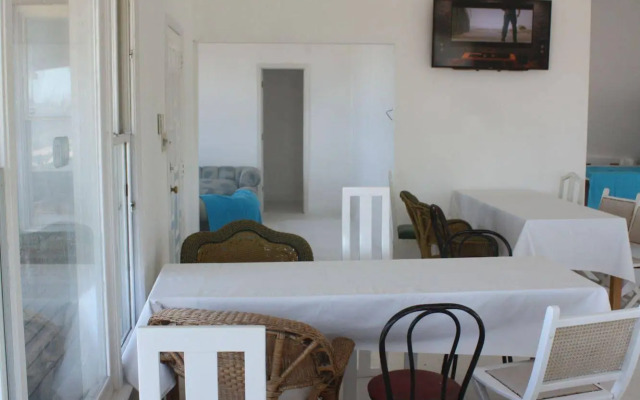 Mansa Beach Hostel