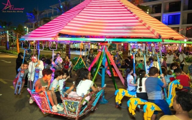 Elegant Coastal Suite