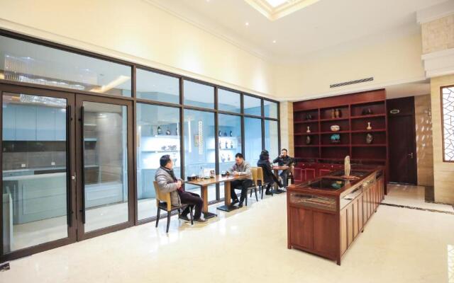 New Knight Royal Hotel Airport and International Resort