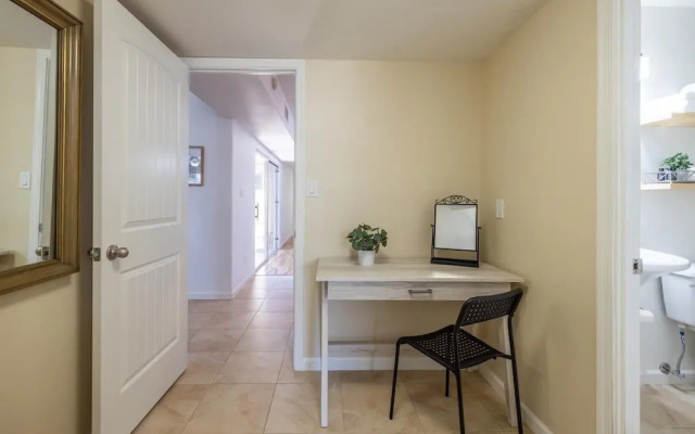 Scottsdale Orange Blossom 3 Bedroom Townhouse by RedAwning