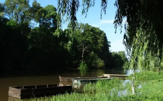 Au Bord de la Rivière