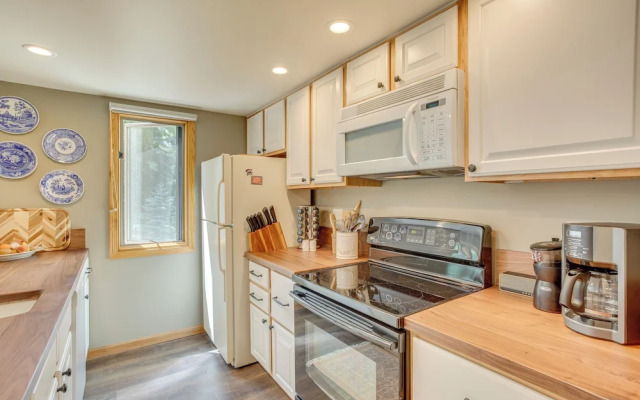 Walk to Beaver Creek Village: Cozy Condo!