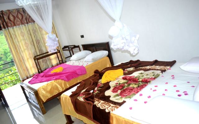 Grand Adams Peak Hotel