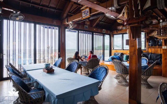Palm Tree Resort and Restaurant