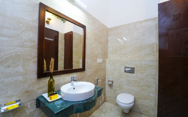 Montrose 11 Boutique