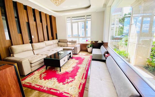 Dallas Hotel DaLat