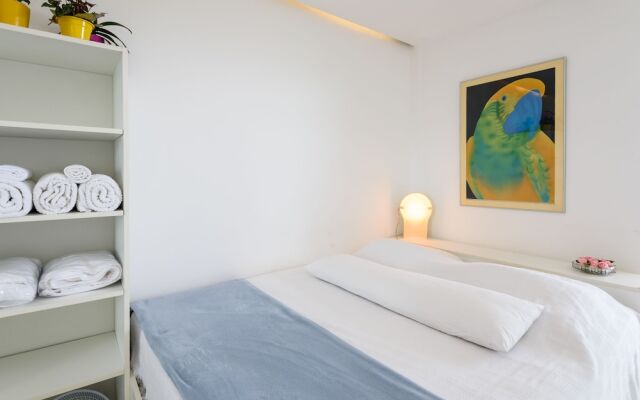 Omar do Rio - Apartamento V102