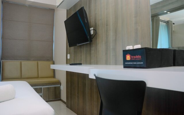 Comfy And Best Deal Studio Room Tifolia Apartment By Travelio