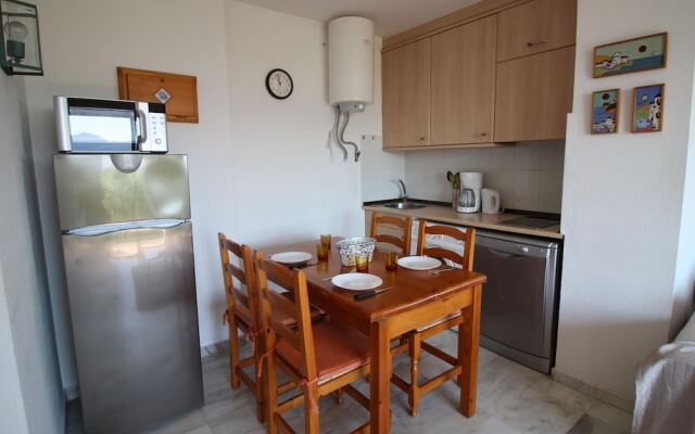 Pleasant Apartment in Empuriabrava With Balcony