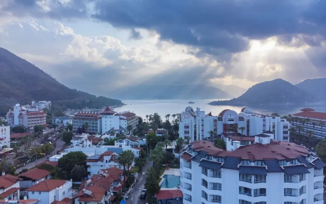 Green Mar Hotel
